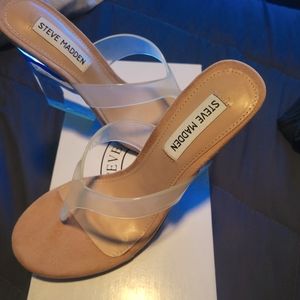 Steve Madden Kissed Clear thong sandals